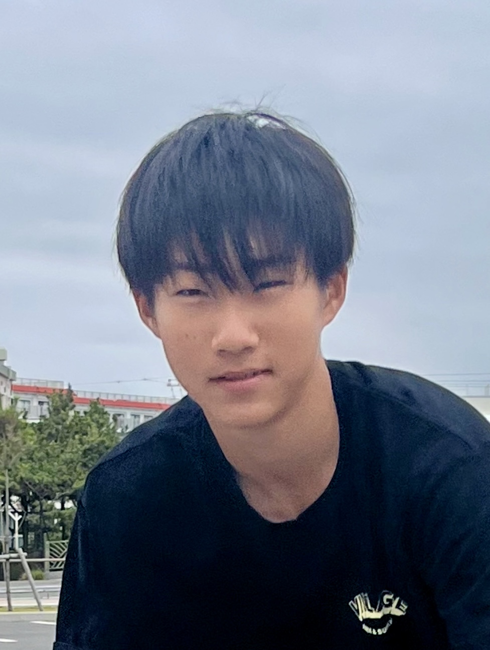 川島　仁